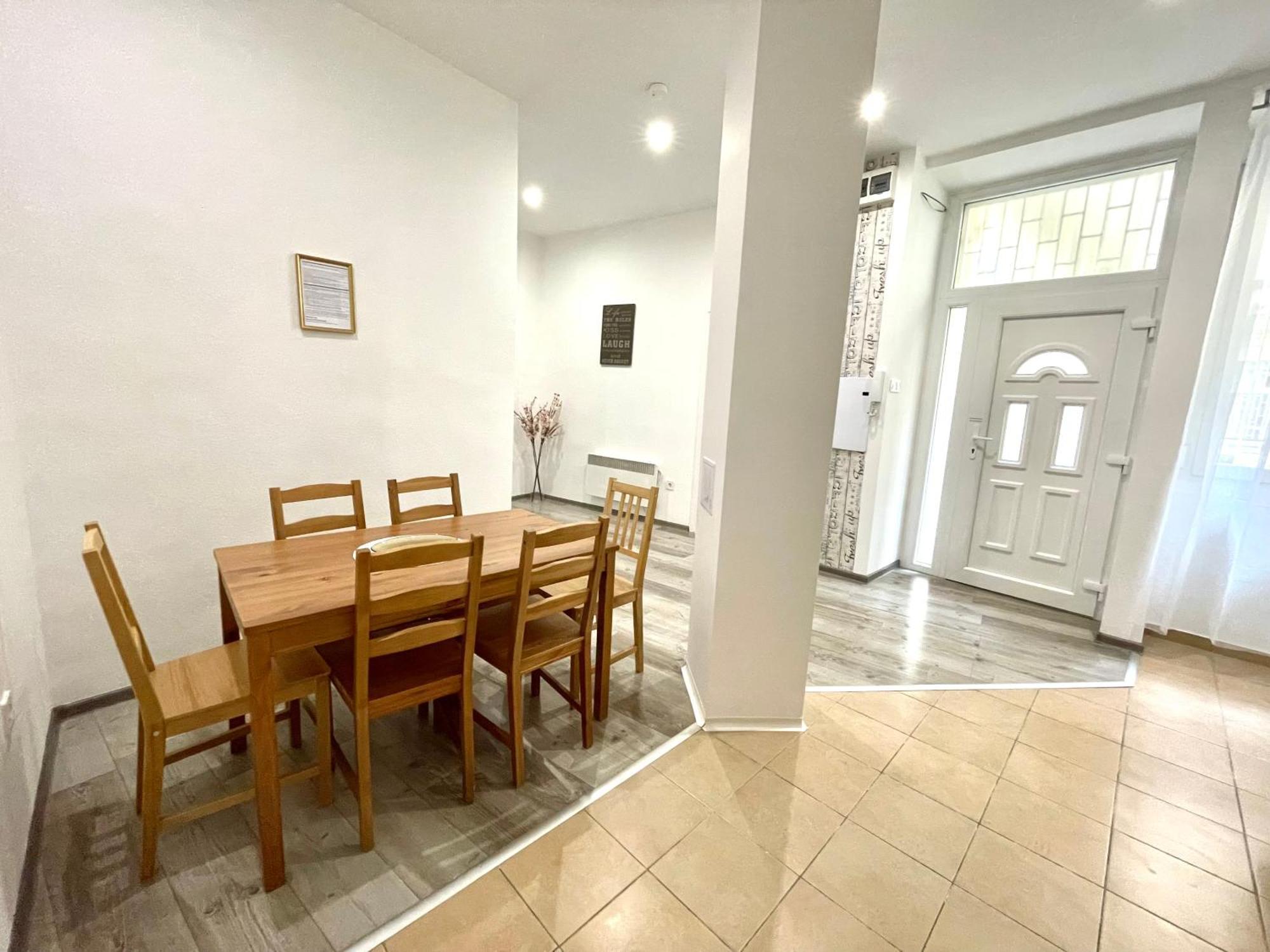 Relax Home With 2 Bedroom, 2 Bathroom For 6 People In The City Centre Free Coffee Budapest Eksteriør billede