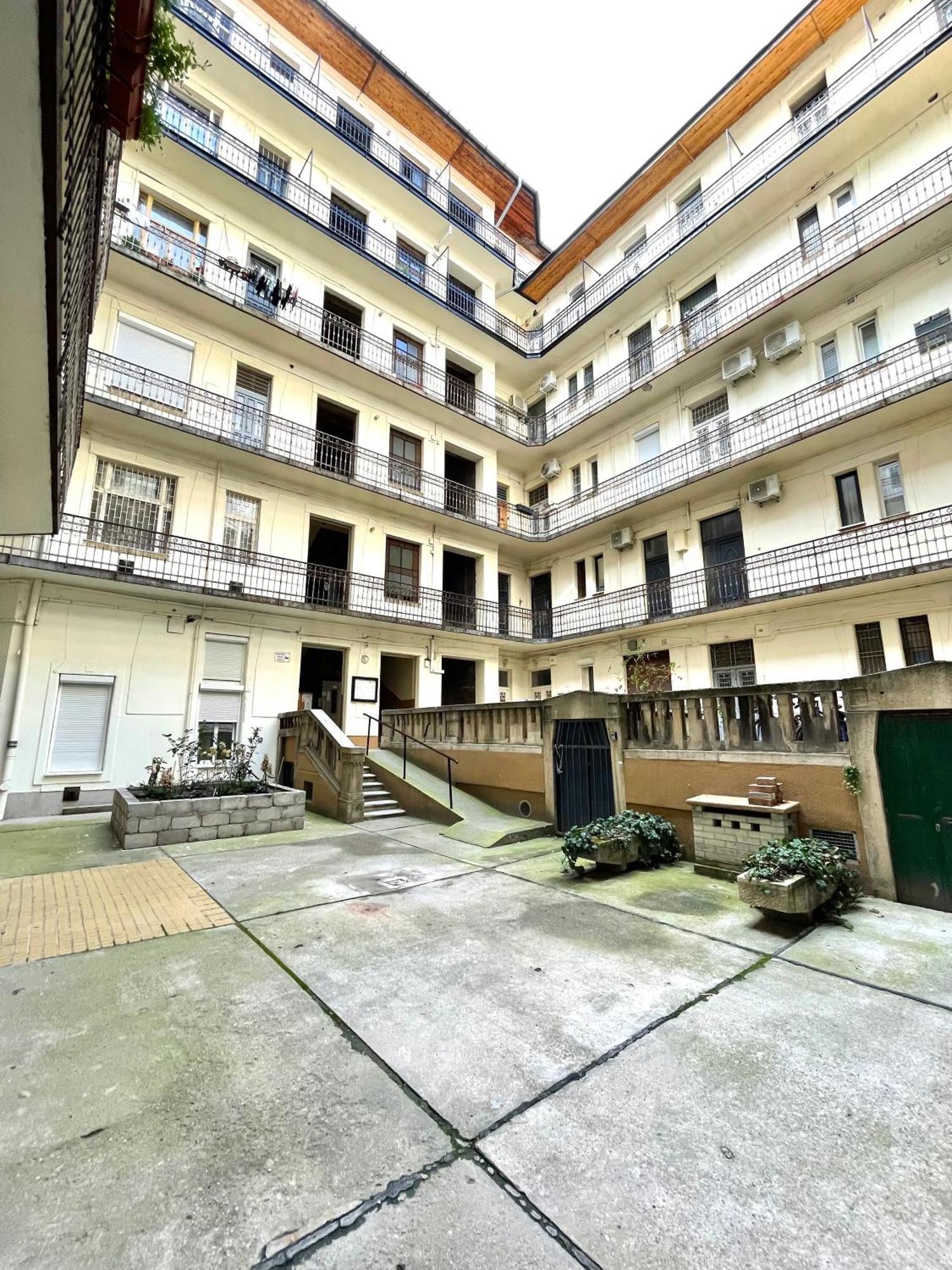 Relax Home With 2 Bedroom, 2 Bathroom For 6 People In The City Centre Free Coffee Budapest Eksteriør billede